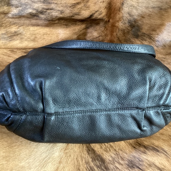 Michael Kors Black Pebbled Leather Slouch Gather Shoulder Handbag - Picture 3 of 10